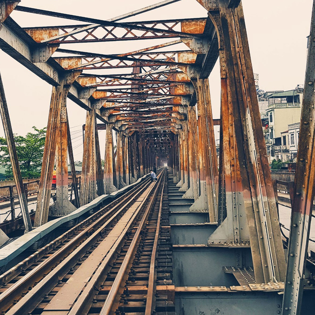 Long Bien Bridge